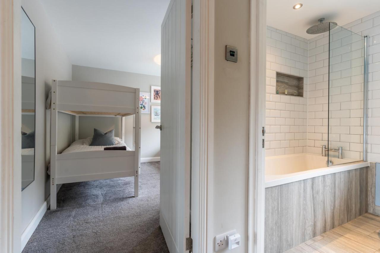 No40Barmouth-Modern,Spacious&Hot Tub 外观 照片